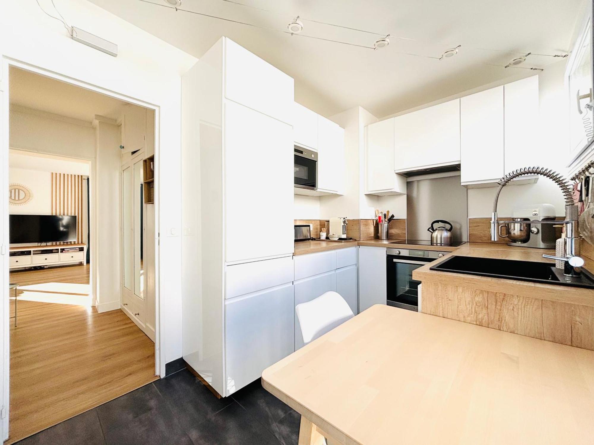 Myjolieparishome - King Size Bed, Ac Living Room, Balcony Appartement Parijs