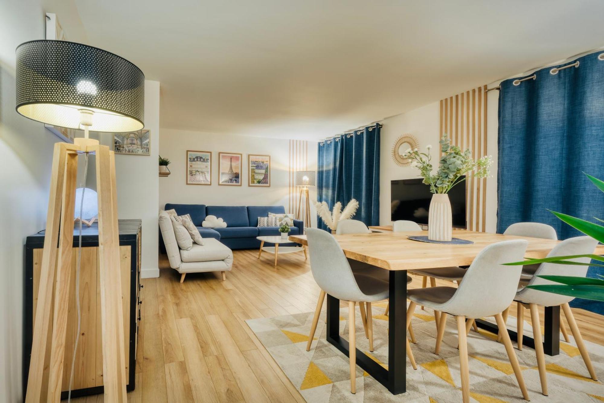 Appartement Myjolieparishome - King Size Bed, Ac Living Room, Balcony